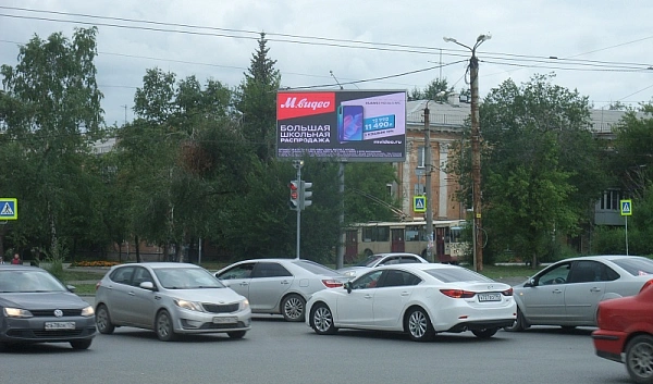 Реклама на Видеоэкранах Экран на ул Шоссе Металлургов / Черскасская